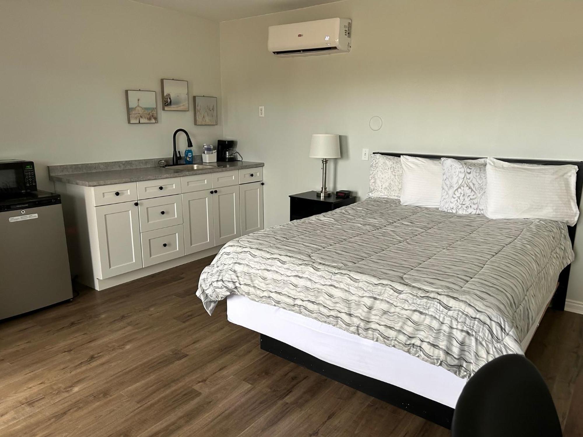 Middleton Motel & Suites Ngoại thất bức ảnh