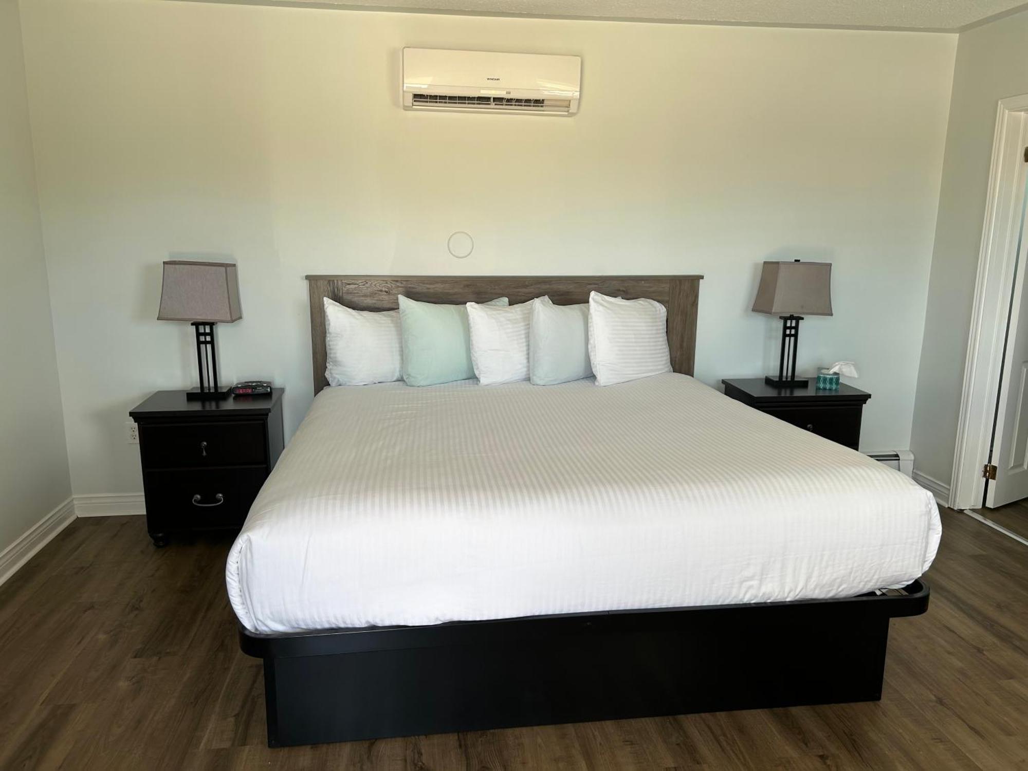 Middleton Motel & Suites Ngoại thất bức ảnh