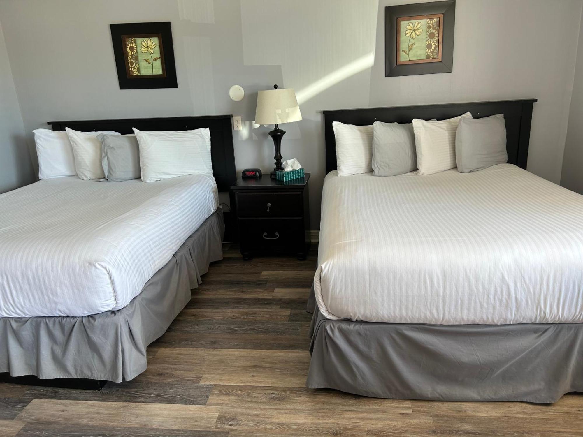 Middleton Motel & Suites Ngoại thất bức ảnh